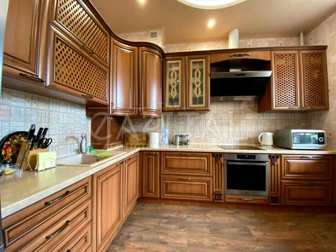 квартира за адресою Академіка Лебедєва вул., 1