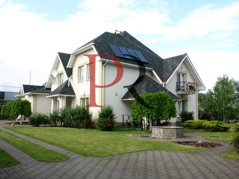 будинок за адресою Орхідейна вулиця