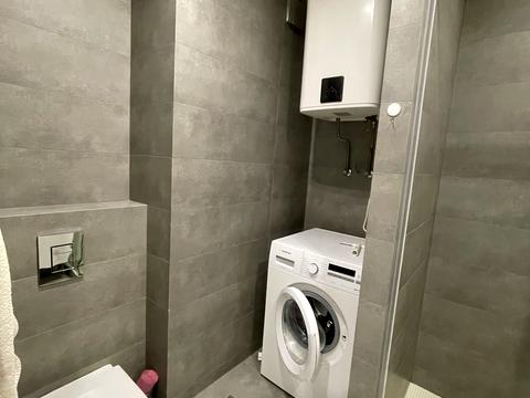 квартира за адресою Сім'ї Кульженків вул. (Петра Дегтяренка), 31-Б