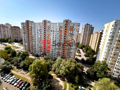 квартира за адресою Анни Ахматової вул., 35-Б