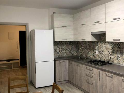 квартира за адресою Хіміків вул., 28