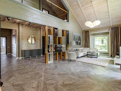 дом по адресу Днепровская набережная ул.