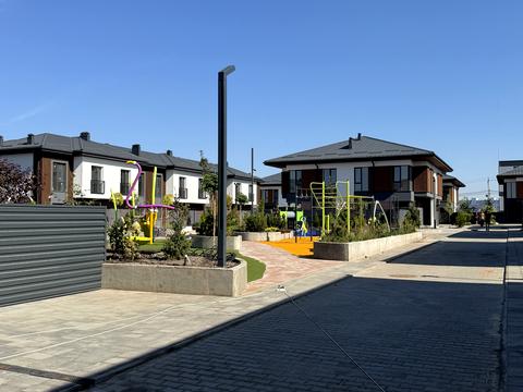 дом по адресу с. Петропавловская борщаговка, Полтавская ул., 34