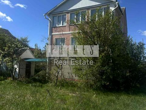 будинок за адресою Приозерна