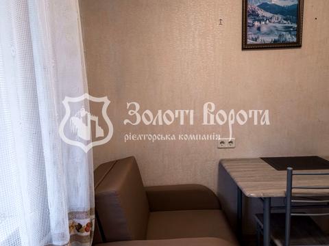 квартира за адресою Дніпровська набережна вул., 9-А