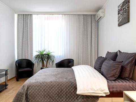 квартира за адресою Анни Ахматової вул., 30