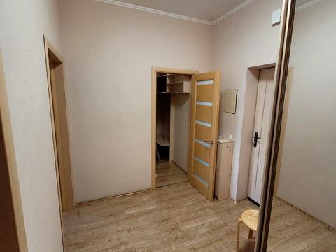 квартира за адресою Дніпровська набережна вул., 14