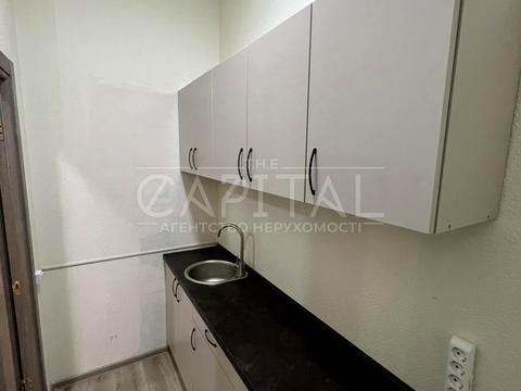 коммерческая по адресу Антоновича, 103