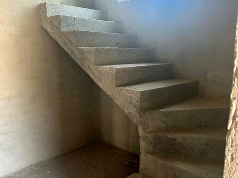 дом по адресу зарічна, 1
