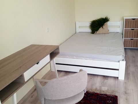 квартира за адресою Нижньоюрківська вул., 13