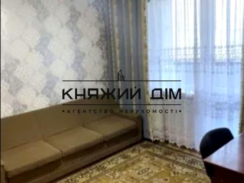 квартира за адресою Анни Ахматової вул., 39-А