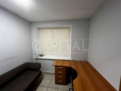 комерційна за адресою Антоновича вул. (Горького), 91