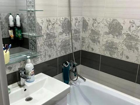 квартира за адресою Ревуцького вул., 44