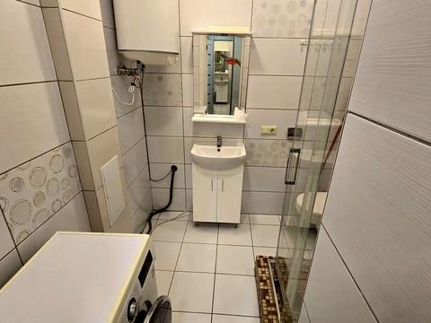 квартира за адресою Академіка Глушкова просп., 9-Д