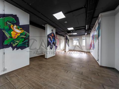 комерційна за адресою Жилянська вул., 118