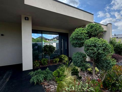 дом по адресу Центральна