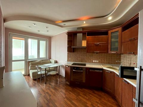 квартира по адресу Миколы Бажана просп., 1-М