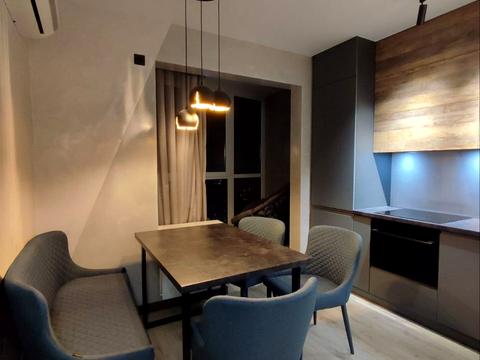 квартира за адресою Вишняківська вул., 4