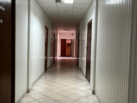 комерційна за адресою Степана Чобану вул. (Добровольського), 1