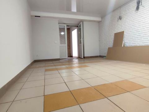 комерційна за адресою Університетський проспект, 1