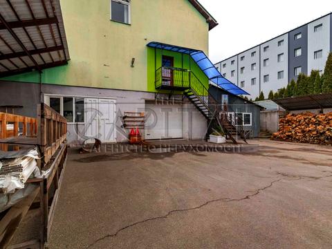 коммерческая по адресу с. Погребы, Промислова, 10