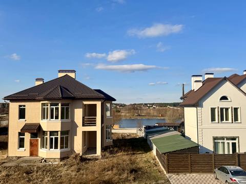 будинок за адресою Парижська