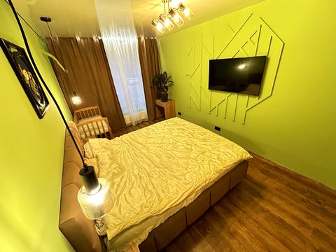 квартира за адресою Академіка Глушкова просп., 42