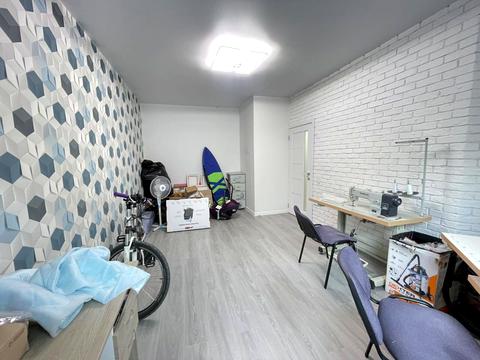 квартира за адресою Братська вул., 12