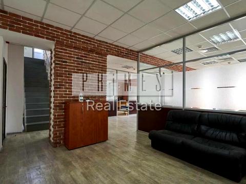 комерційна за адресою Князя Володимира Мономаха вул. (Отто Шмідта), 8