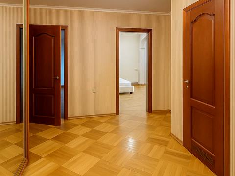 квартира за адресою Лабораторна вул., 14