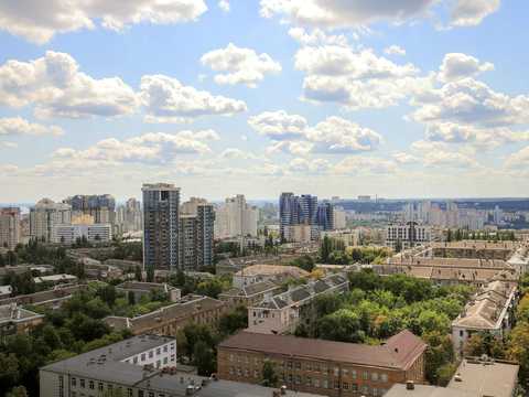 комерційна за адресою Київ, Євгена Коновальця вул. (Щорса), 44-А