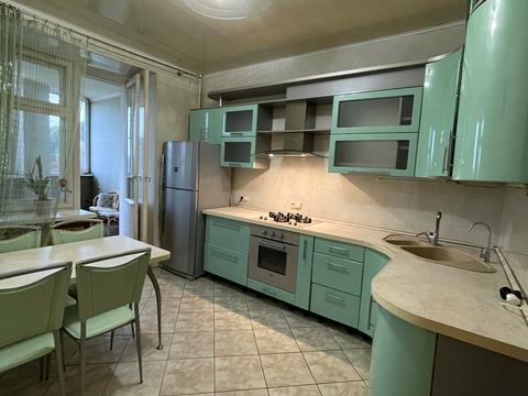 квартира за адресою Алана Шепарда вул. (Суворова), 14