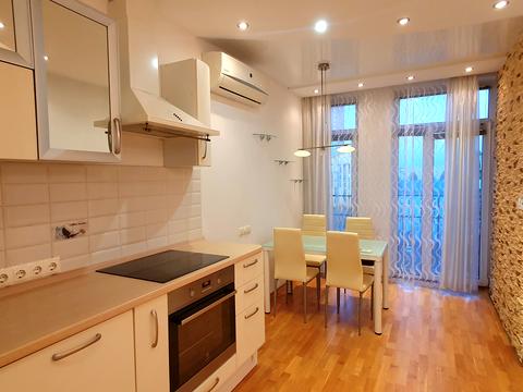 квартира за адресою Регенераторна вул., 4