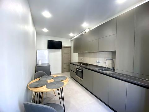 квартира за адресою Дмитра Луценка вул. (Крейсера "Аврора"), 8