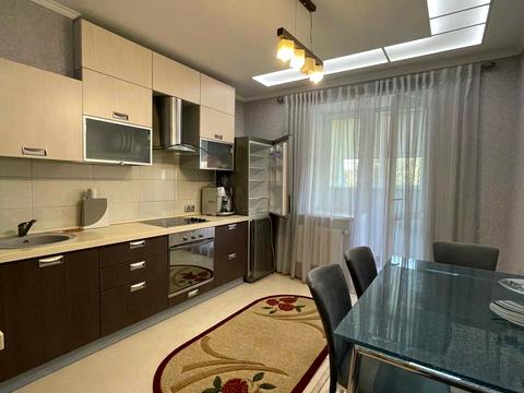 квартира за адресою Космічна вул., 3-А