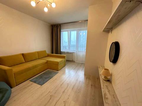 квартира за адресою Михайла Гришка вул., 8