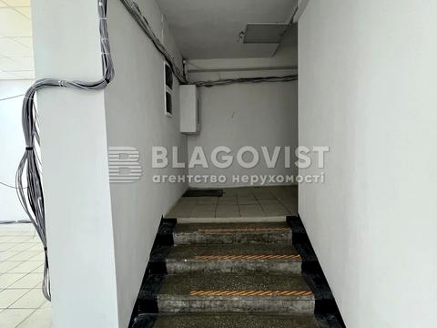 комерційна за адресою Микільсько-Слобідська вул., 6/2