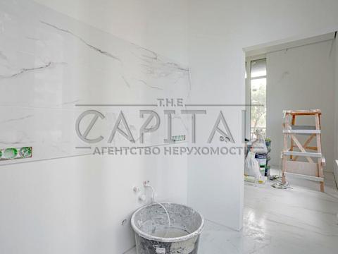 коммерческая по адресу Днепровская набережная ул., 18-А