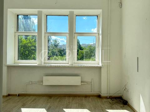 комерційна за адресою Володимира Івасюка просп. (Героїв Сталінграду), 12-Г