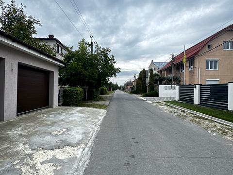 будинок за адресою с. Крихівці, Аматорська вул., 16