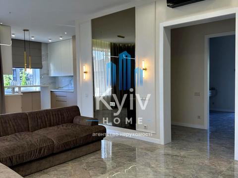 дом по адресу вул. Велика Набережна