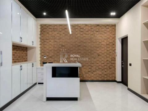 комерційна за адресою Івана Франка вул., 1