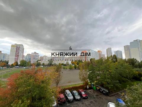 квартира за адресою Драгоманова вул., 12-А