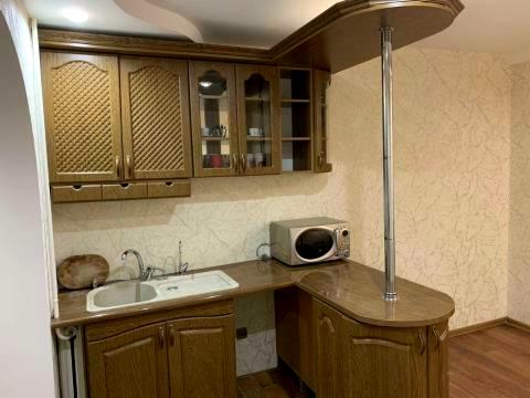 квартира за адресою ул.горького, 90