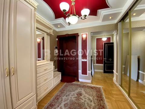 квартира за адресою Старонаводницька вул., 8-А