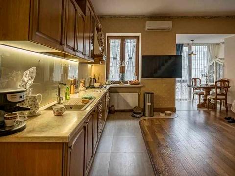 квартира за адресою Богдана Хмельницького вул., 66