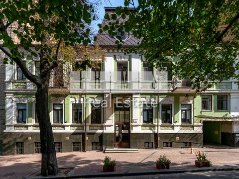 комерційна за адресою Олександра Кониського вул., 32а