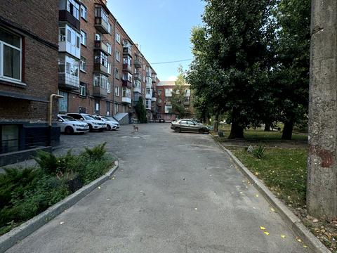 квартира за адресою Дніпро, Богдана Хмельницького просп. (Героїв Сталінграда), 109
