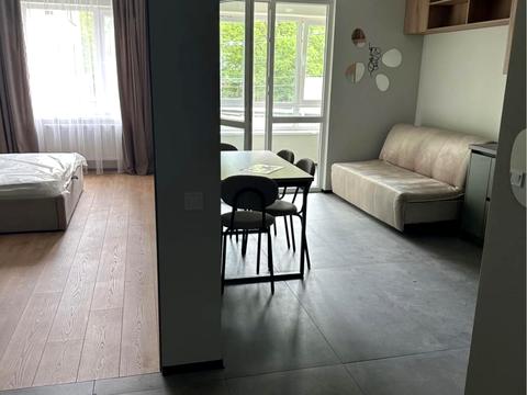 квартира за адресою Повітряна вул., 78