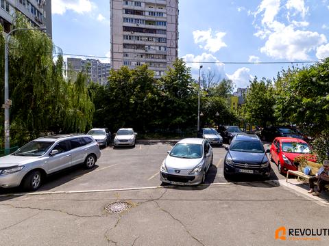 квартира за адресою Ревуцького вул., 42